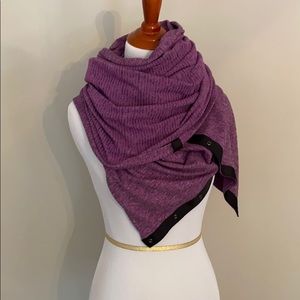 Lululemon Scarf